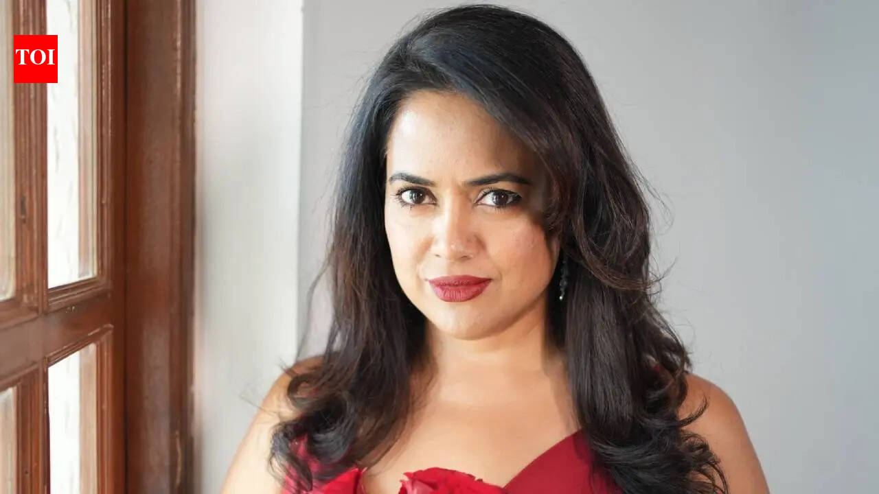 Sameera Reddy recalls spending lakhs on luxury brands to ‘fit in’ at 24: ‘I bought things so people would think I had arrived’ | Hindi Movie News