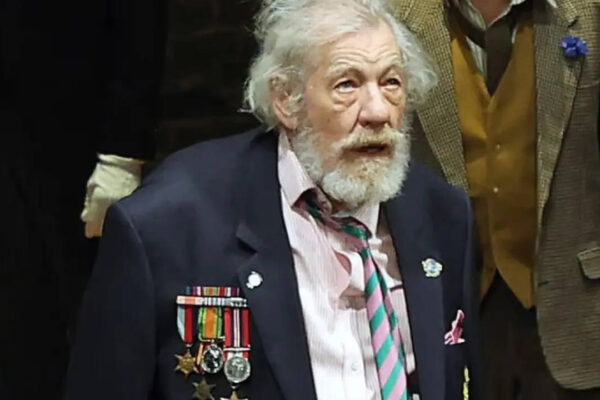 Ian McKellen recalls ‘horror’ after falling off stage during ‘Player Kings’: ‘Very shocking business’ | English Movie News