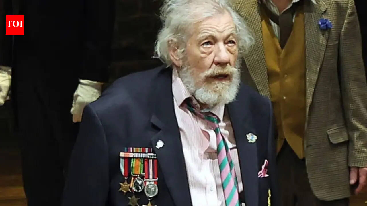 Ian McKellen recalls ‘horror’ after falling off stage during ‘Player Kings’: ‘Very shocking business’ | English Movie News