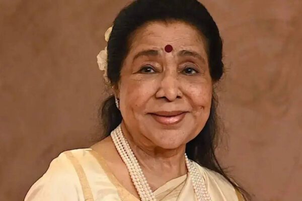 Asha Bhosle's “Aaja Aaja Main Hoon Pyar Tera” story: When the Veteran singer recalled the funny car practice moment | Hindi Movie News