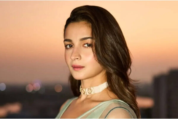 Alia Bhatt: ‘When will you live?’: Sadhguru questions Alia Bhatt's 9 hour sleep habit as she admits, 'I love sleeping' | Hindi Movie News