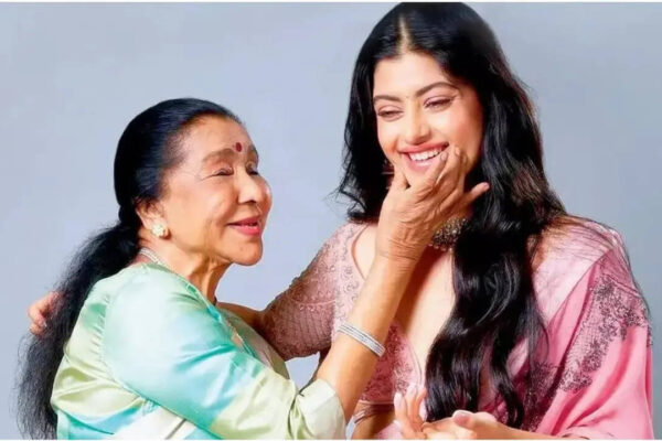 Zanai Bhosle remembers Asha Bhosle's words about life; she thanks everyone for reaching out to her online | Hindi Movie News