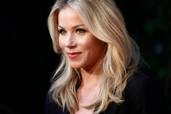 Friends of Christina Applegate worried for her following her hospitalization: ‘Her battle with MS has been treacherous’ |
