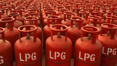 No fuel shortage: Govt assures 100% domestic LPG, PNG, CNG supply amid Hormuz energy crunch