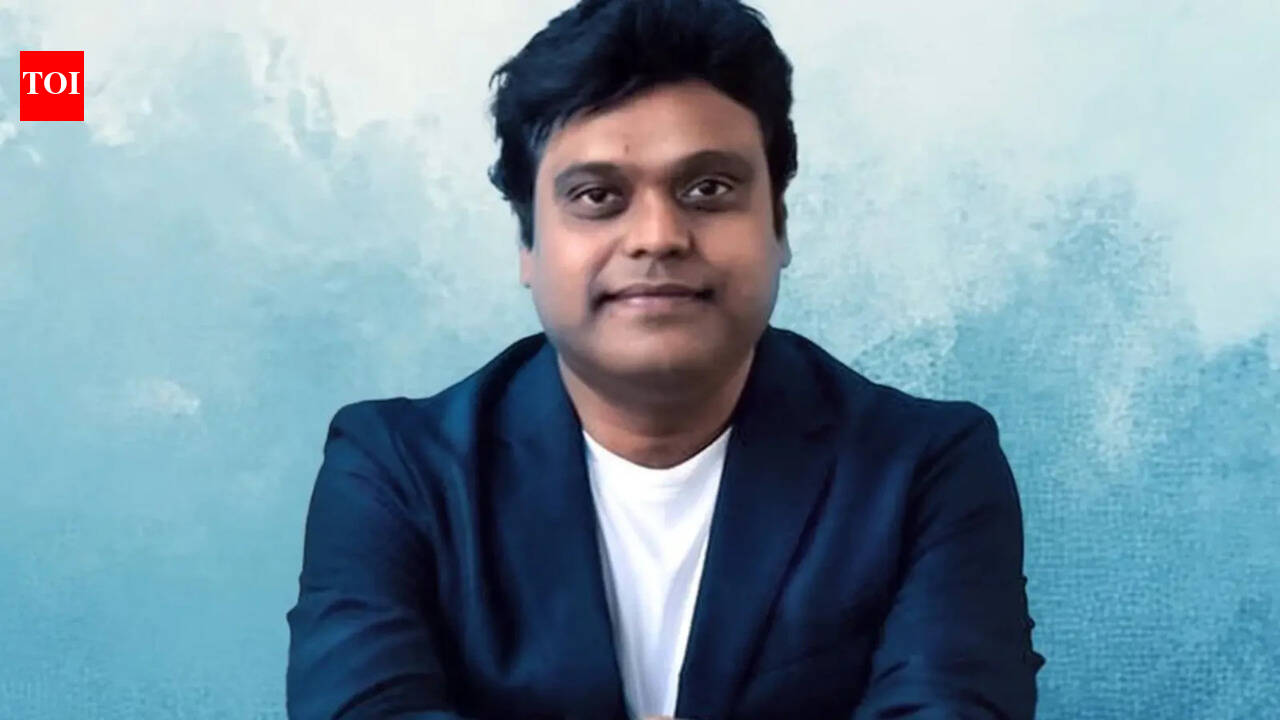 Harris Jayaraj’s pet attacks local resident in Valasaravakkam; victim hospitalized with hand injuries as police investigate - Report | Tamil Movie News