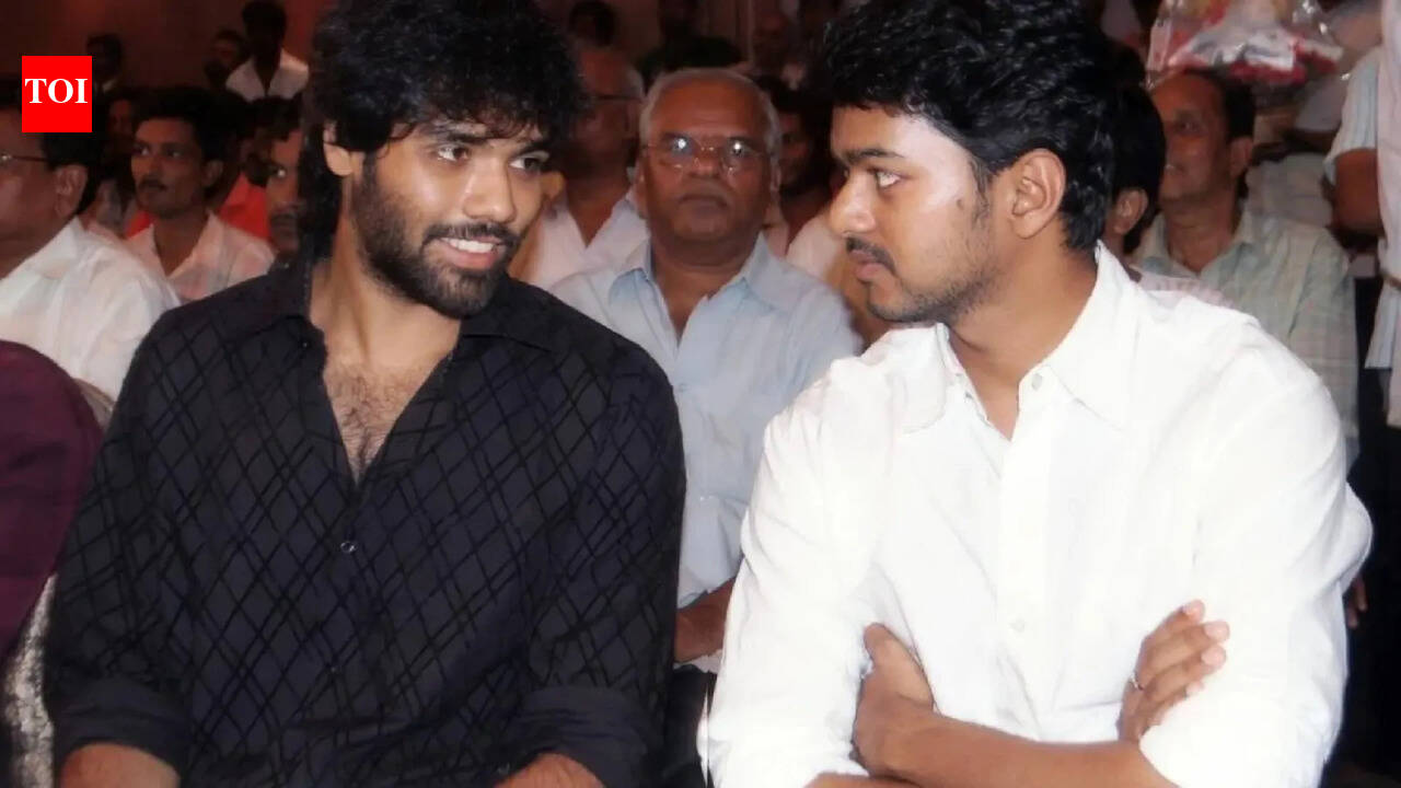 Thalapathy Vijay: Sibiraj recalls his FIRST 1993 meeting with Thalapathy Vijay, shares an emotional note: 'I will always stand by you' | Tamil Movie News