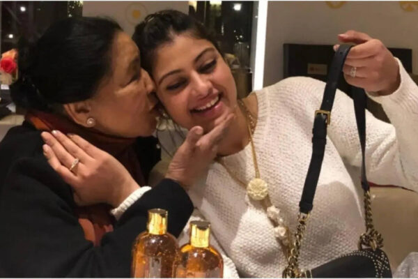 Zanai Bhosle cherishes memories of grandmother Asha Bhosle in emotional Instagram post: 'Finding peace' | Hindi Movie News