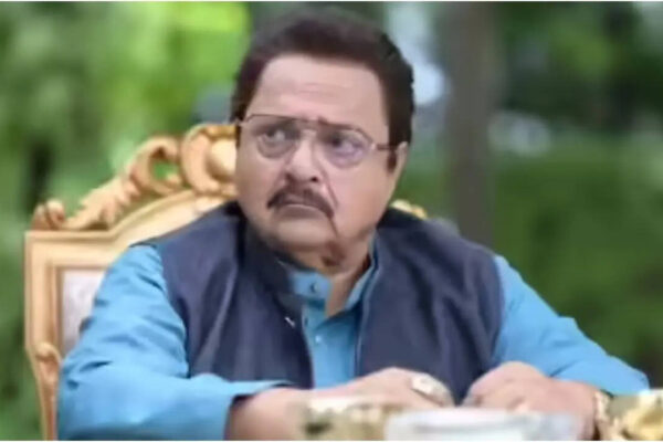 Rakesh Bedi gives witty response to Rs 1 crore ‘Dhurandhar 2’ bonus rumors: 'Mere account mein toh abhi tak nahin aaya hai' | Hindi Movie News