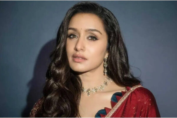 Shraddha Kapoor reacts to ‘Aashiqui 2’ re-release demand, says 'Brilliant idea, I will...' | Hindi Movie News