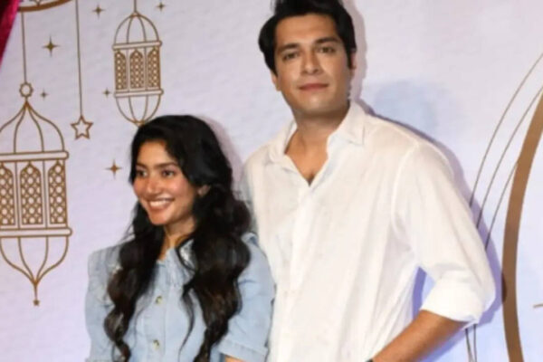 Sai Pallavi gives emotional speech at 'Ek Din ki Mehfil' event with Aamir Khan and Junaid Khan; apologises for poor Hindi grammar - WATCH﻿ |