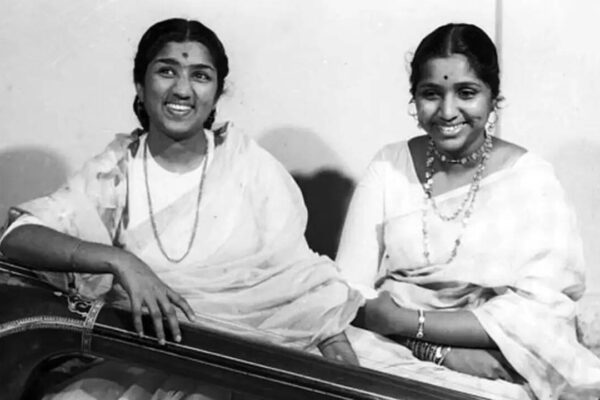 When Asha Bhosle slammed criticism of Lata Mangeshkar and she having 'monopoly' in Bollywood: 'Dilip Kumar has been working for 50-60 years' |