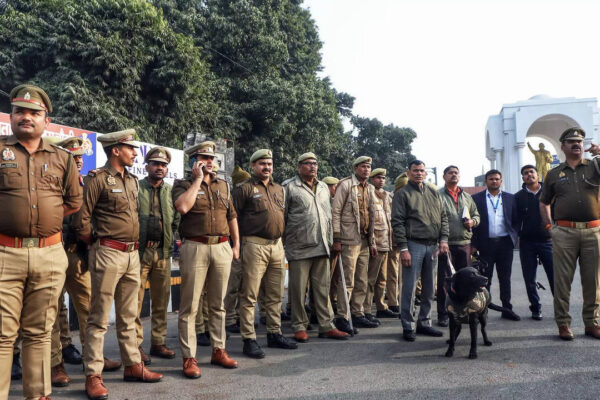 Bizman lynched by mob after his car hits woman in Varanasi | Lucknow News
