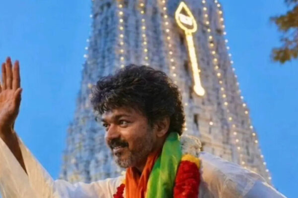 Thalapathy Vijay’s Tiruchendur darshan turns heads; 'Jana Nayagan' actor's silk veshti look impresses fans |
