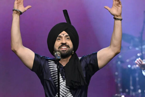 Diljit Dosanjh teaches Jimmy Fallon the bhangra on 'The Tonight Show'; Promotes 'AURA' and performs 'Morni' - WATCH |