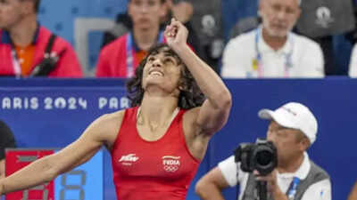 Vinesh Phogat Row: WFI denies fresh allegations, says 'she should focus on wrestling' | More sports News