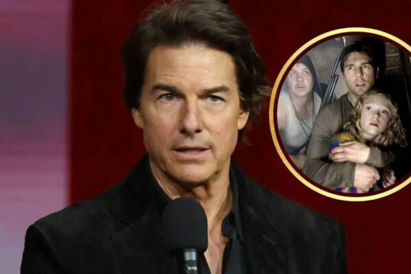 When Tom Cruise surprised 11-year-old 'War of the Worlds' co-star Dakota Fanning with her very first mobile phone |