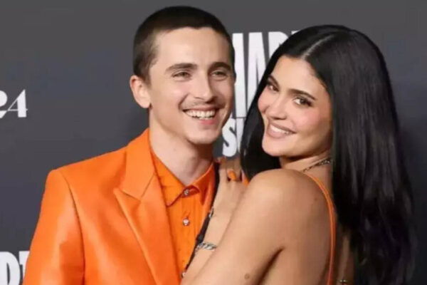 Kylie Jenner: Timothée Chalamet brings Kylie Jenner to Knicks playoff game for courtside date | English Movie News