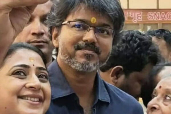 Kanika shares a heartfelt note after meeting Thalapathy Vijay in Shirdi; calls it a truly special moment | Tamil Movie News