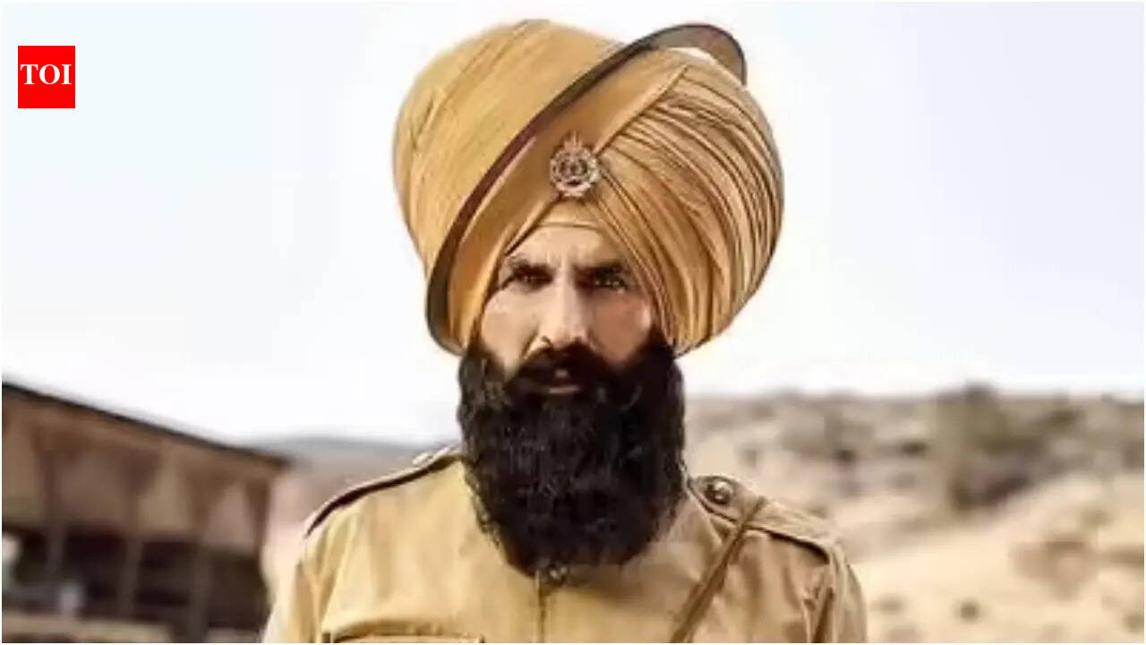 Akshay Kumar’s ‘Kesari’ set caught fire due to ‘no safety measures’; 'crew watched it burn for two hours' |