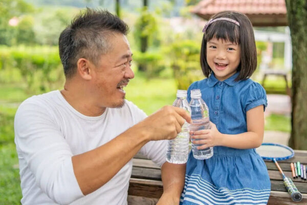 How much water should children drink? 6 hydration tips every parent should know for kids during the heatwave in India |
