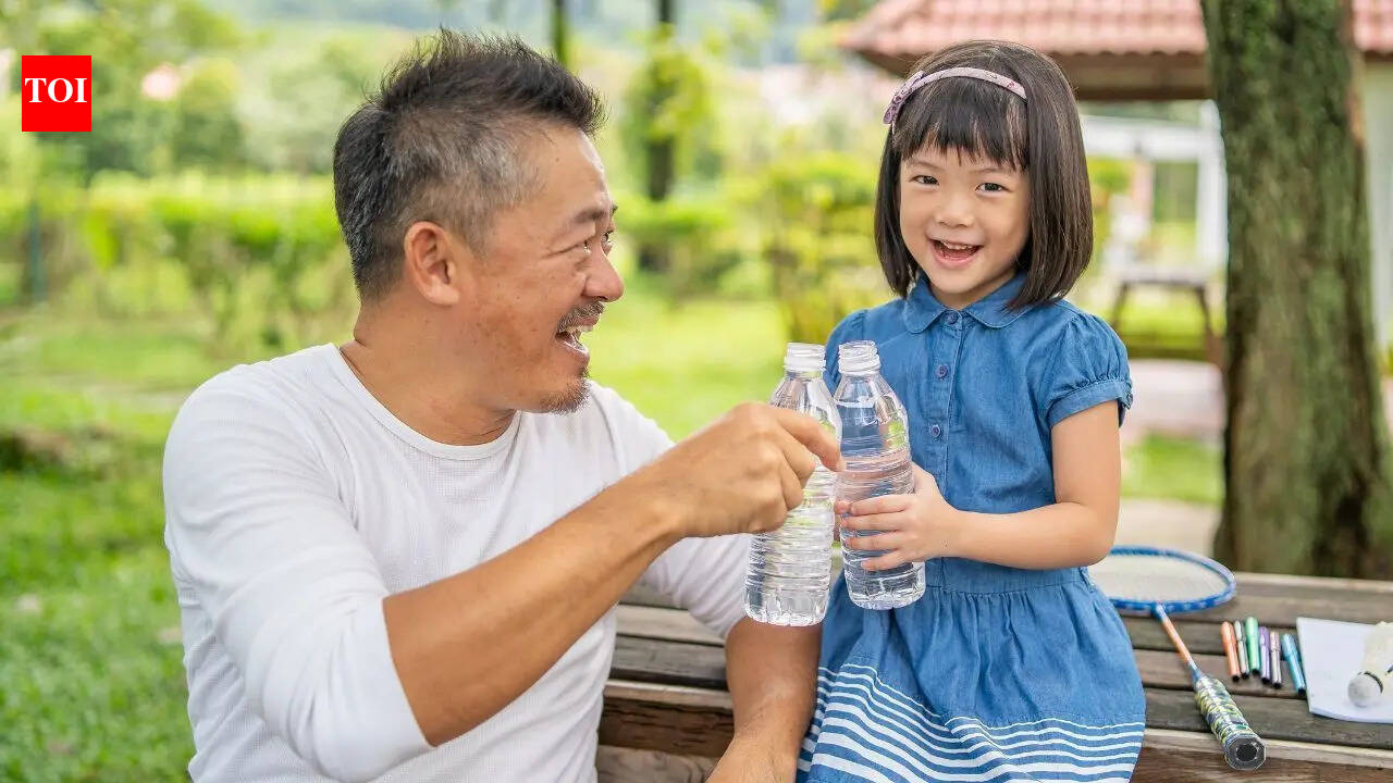 How much water should children drink? 6 hydration tips every parent should know for kids during the heatwave in India |