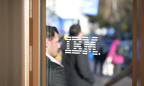 IBM shares fall 7%, drag Dow futures lower after results fail to ease AI concerns