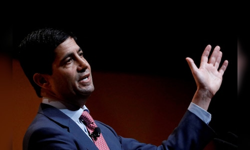 Kevin Warsh’s US Fed chair hearing delayed amid pending paperwork