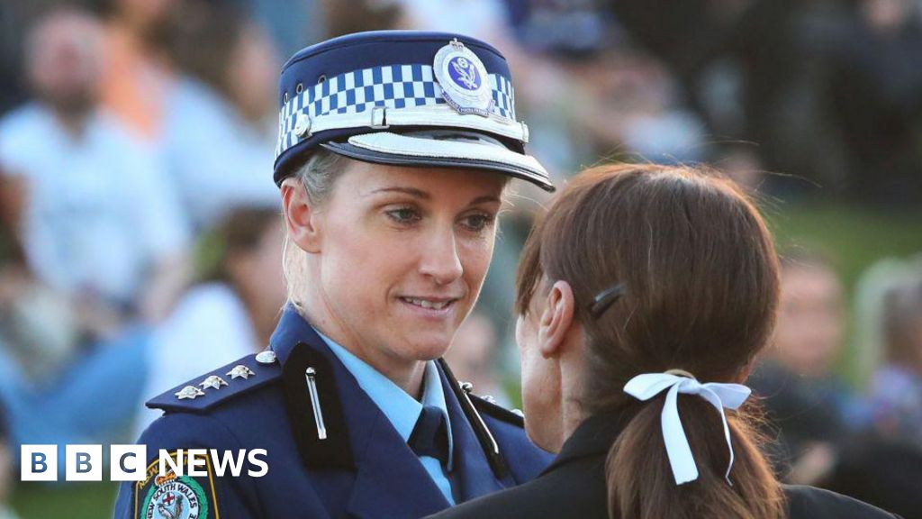 Eight to be awarded for bravery in Bondi Junction stabbing in Sydney