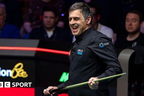Ronnie O'Sullivan in control against China's He Guoqiang in first round of World Snooker Championship