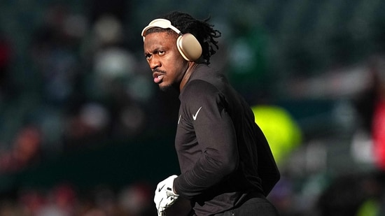 AJ Brown trade news: Eagles, Patriots discuss terms of new contract; shocking update in