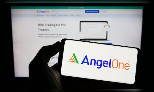 Angel One Q4 profit jumps 84% to ₹320 crore; margins expand, board clears ₹1,500 crore fundraise