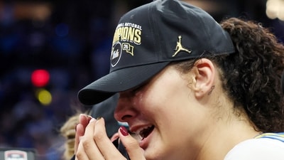 Did Lauren Betts cry after meeting LeBron James? UCLA star’s reaction goes viral