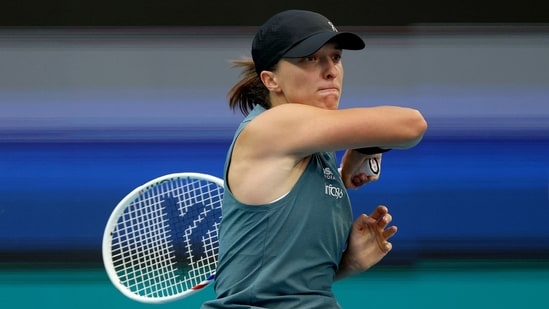 Iga Swiatek appoints Rafael Nadal's former coach Francisco Roig to her team in bid to return to World No. 1