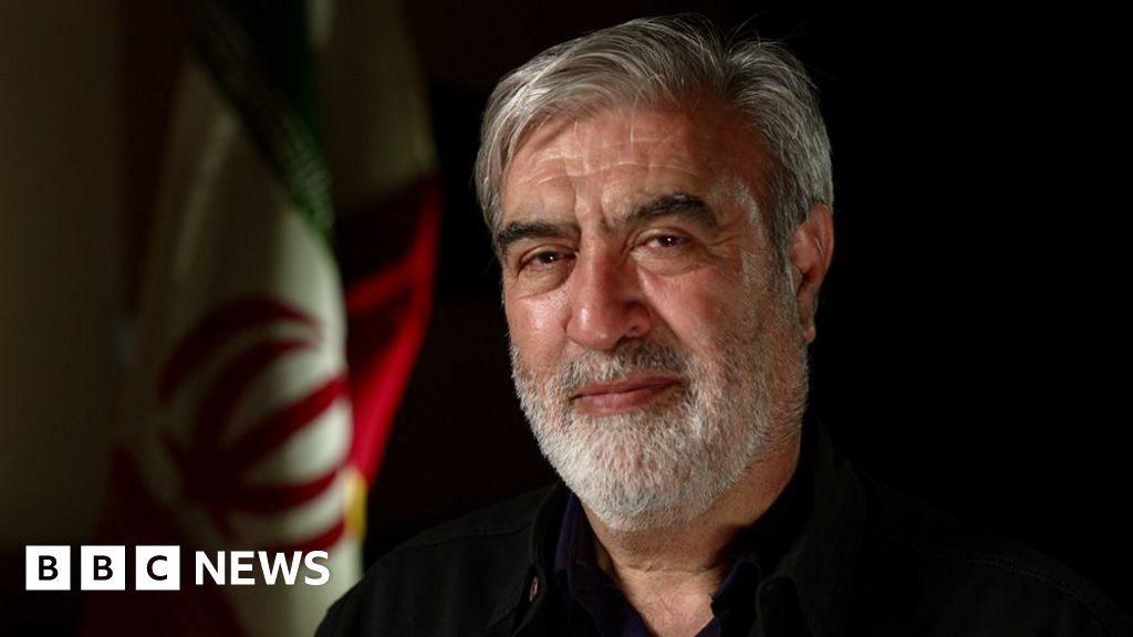 Tehran will never cede control of Strait of Hormuz, senior Iranian politician tells BBC