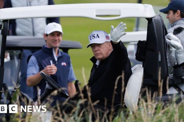 Zack Polanski calls for Trump to be 'kicked out' of his Scottish golf courses
