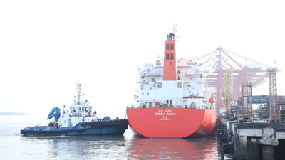 Fuel tanker Green Asha carrying over 15,000 tonnes of LPG reaches India after crossing Hormuz