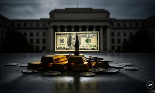 Gold, silver decline amid stronger dollar, focus on central bank meetings