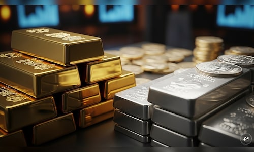 Gold near ₹1.57 lakh per 10 grams on MCX, silver gains 2%