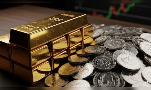 Gold, silver extend losses amid risk-on sentiment, Fed in focus