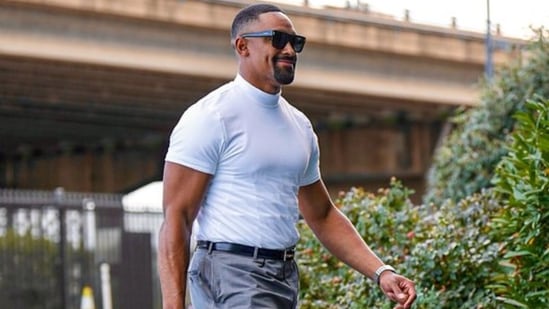 Robert Griffin III comes to Jalen Hurts' defense amid Eagles 'frustration' row: 'Hit pieces getting out of hand'