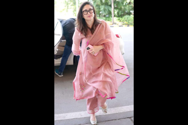 Kareena Kapoor Khan keeps it chic in a pink embroidered ethnic look at the airport |