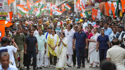 'Bodol noy, bodla chai': Didi flips 2011 election slogan | India News