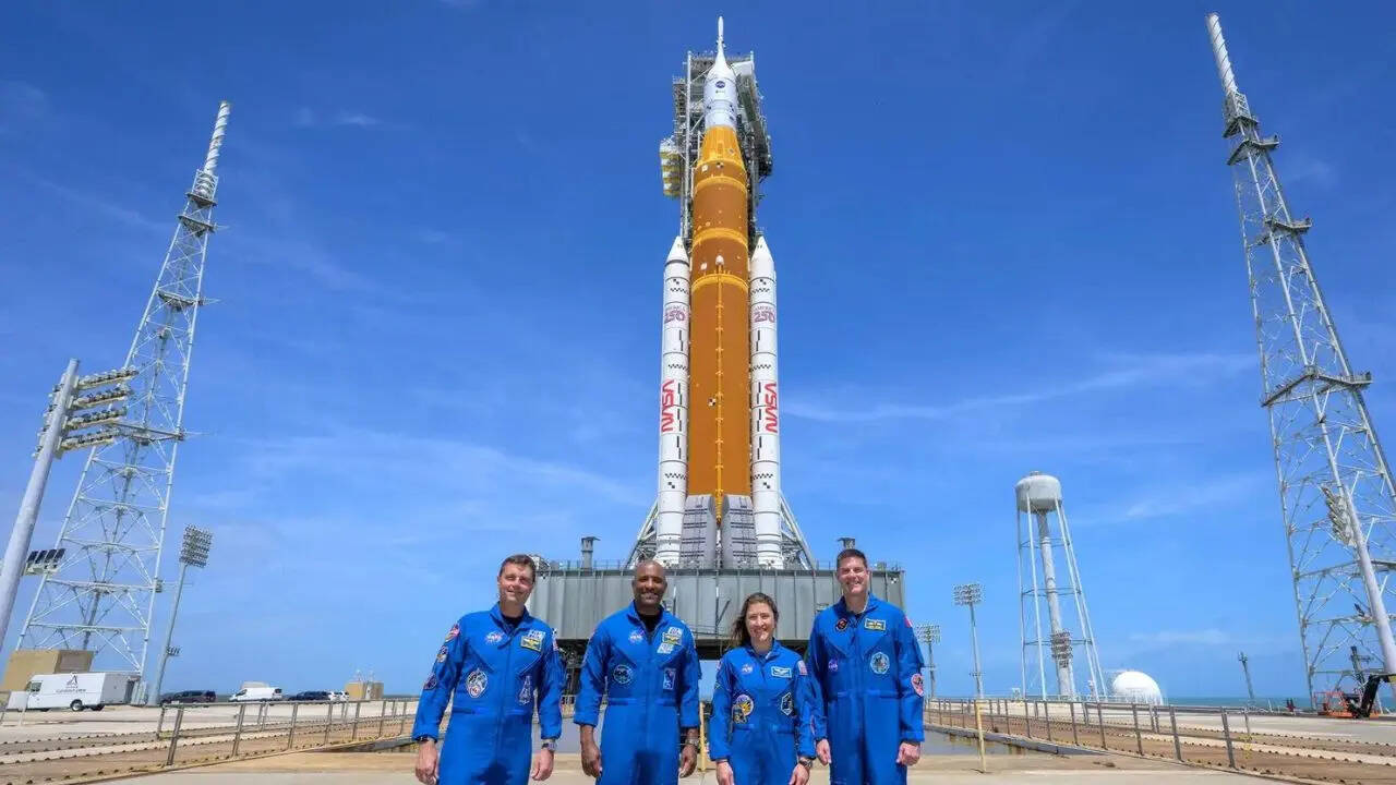 Nasa Artemis 2 Moon Mission Launch Live Updates: Nasa prepares to send 4 astronauts in lunar orbit for 1st time since 1972