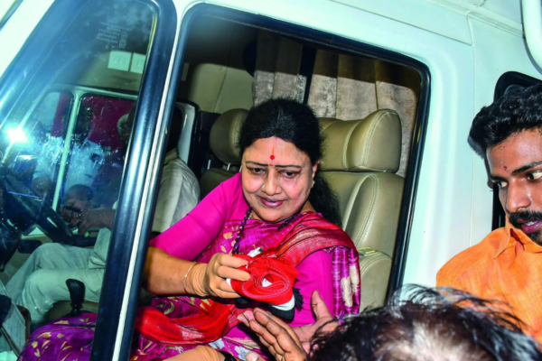 Tamil Nadu polls: Sasikala takes front seat, invokes Jaya's name & style | India News