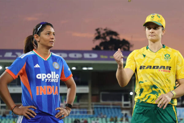 India Women 40/0 in 4.1 Overs | India Women vs South Africa Women Live Score, 1st T20I: Shafali Verma, Smriti Mandhana give India a flying start