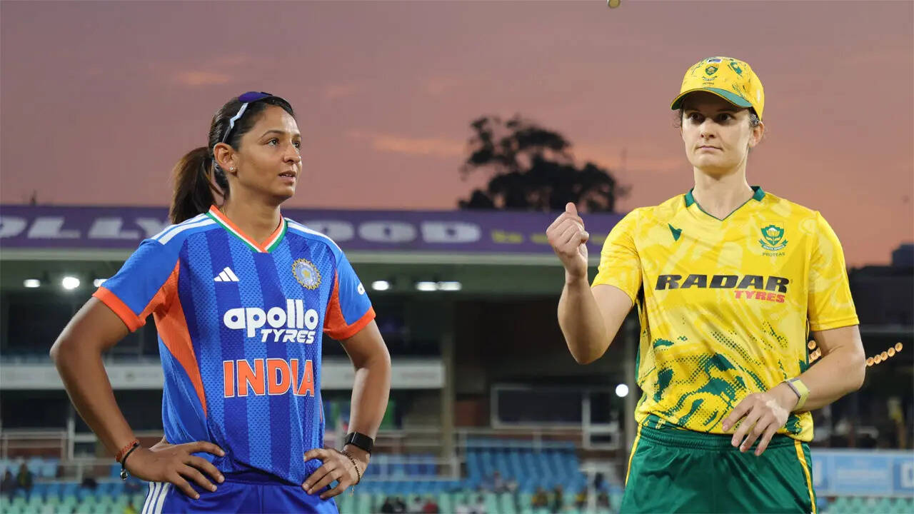 India Women 40/0 in 4.1 Overs | India Women vs South Africa Women Live Score, 1st T20I: Shafali Verma, Smriti Mandhana give India a flying start