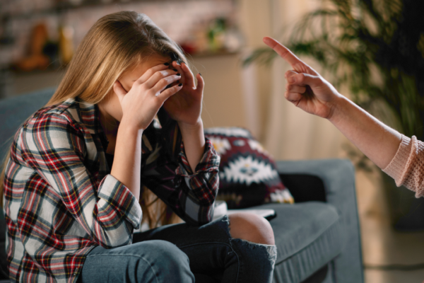 Do you unconsciously ‘insult’ your child? 5 mistakes that can ruin their mental health