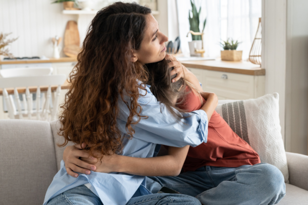 ​5 silent ways children ask for attention