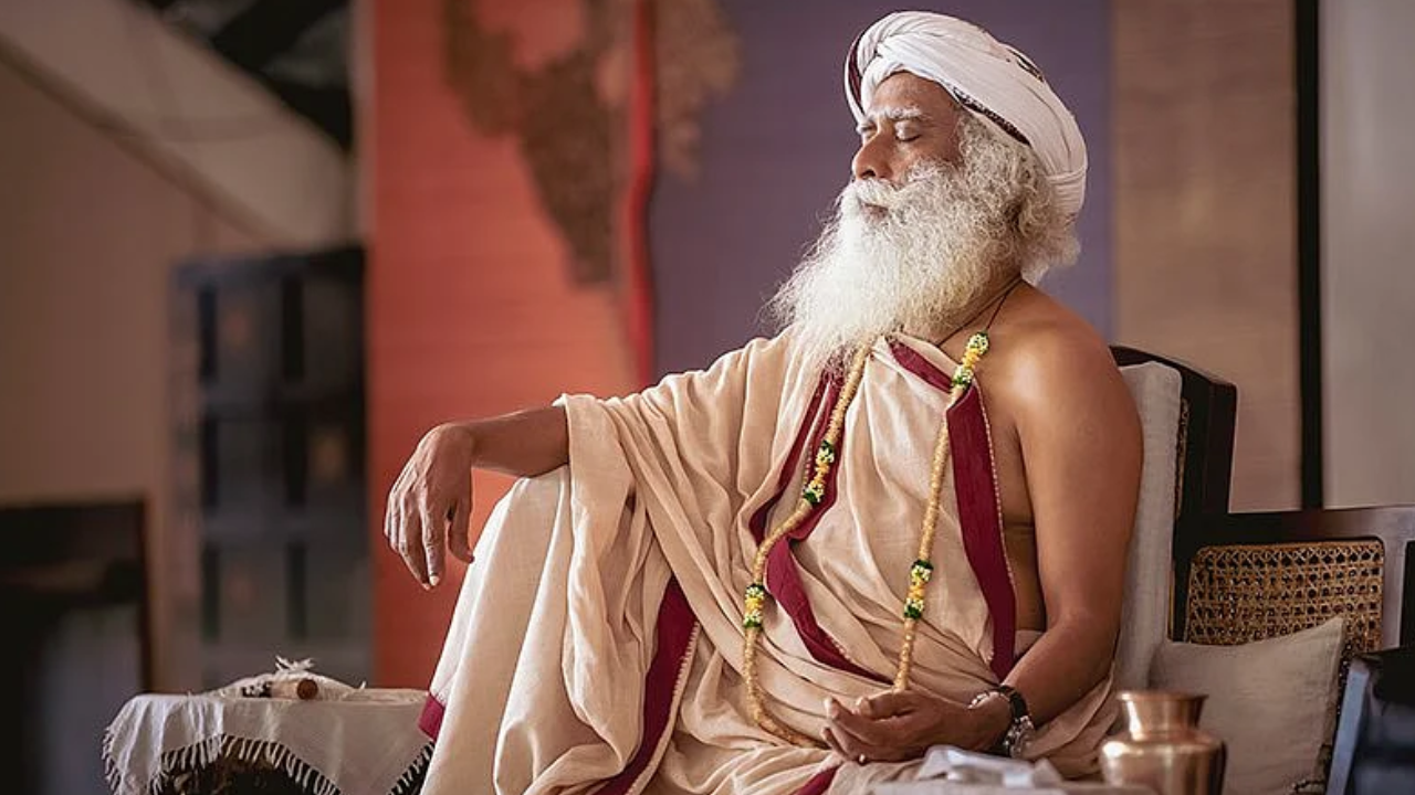 10 powerful parenting quotes by Sadhguru to raise happy and confident children