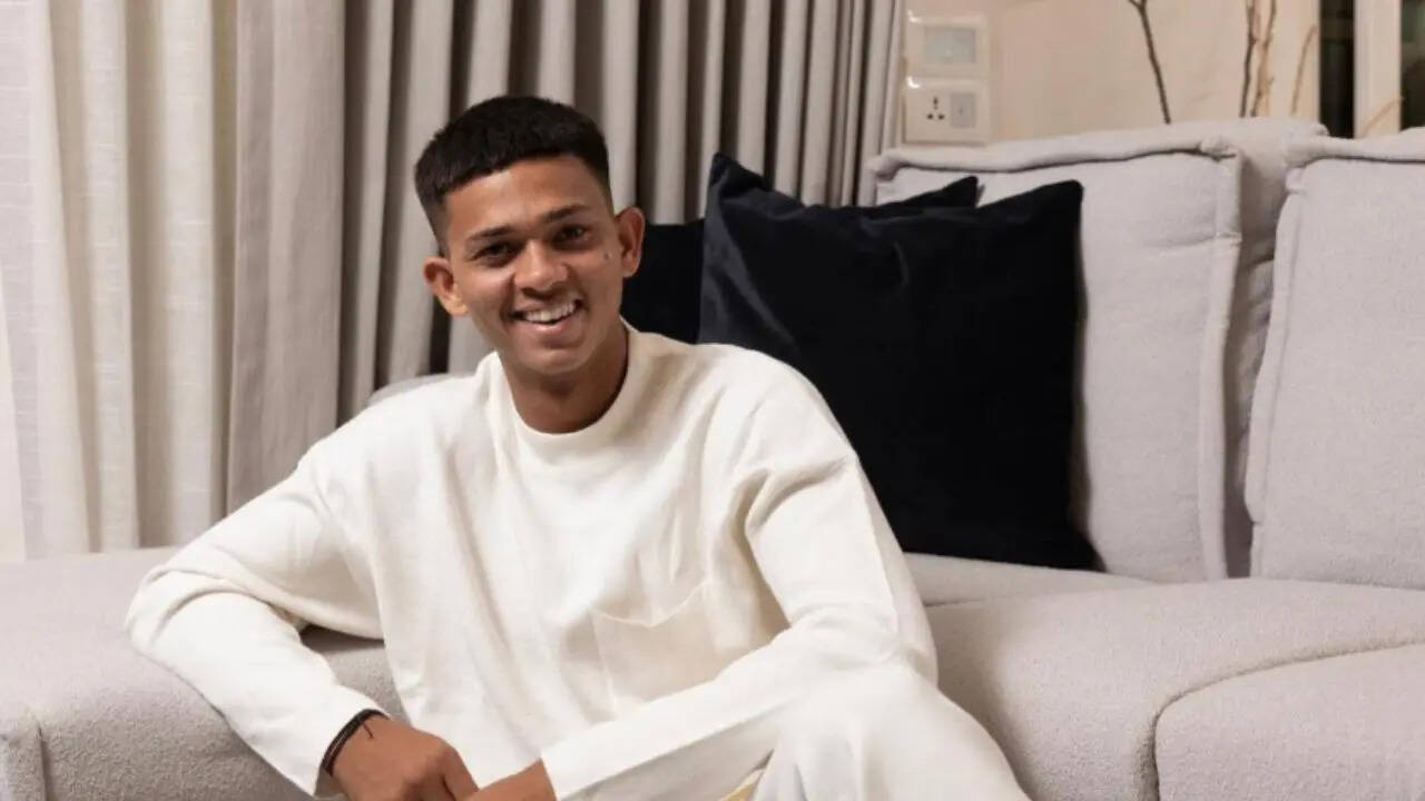 Step inside cricketer Yashasvi Jaiswal’s ₹5.38 crore stylish Mumbai residence